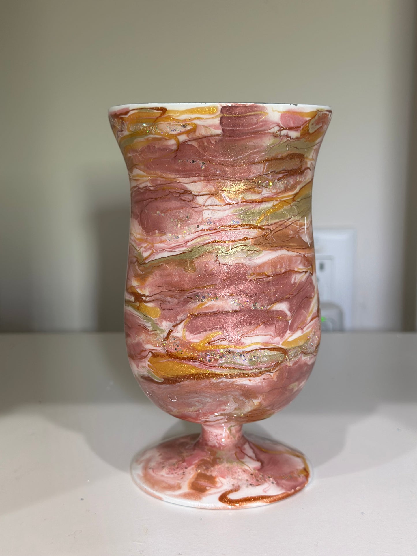 Pedestal Resin Glass Vase (5 inch)