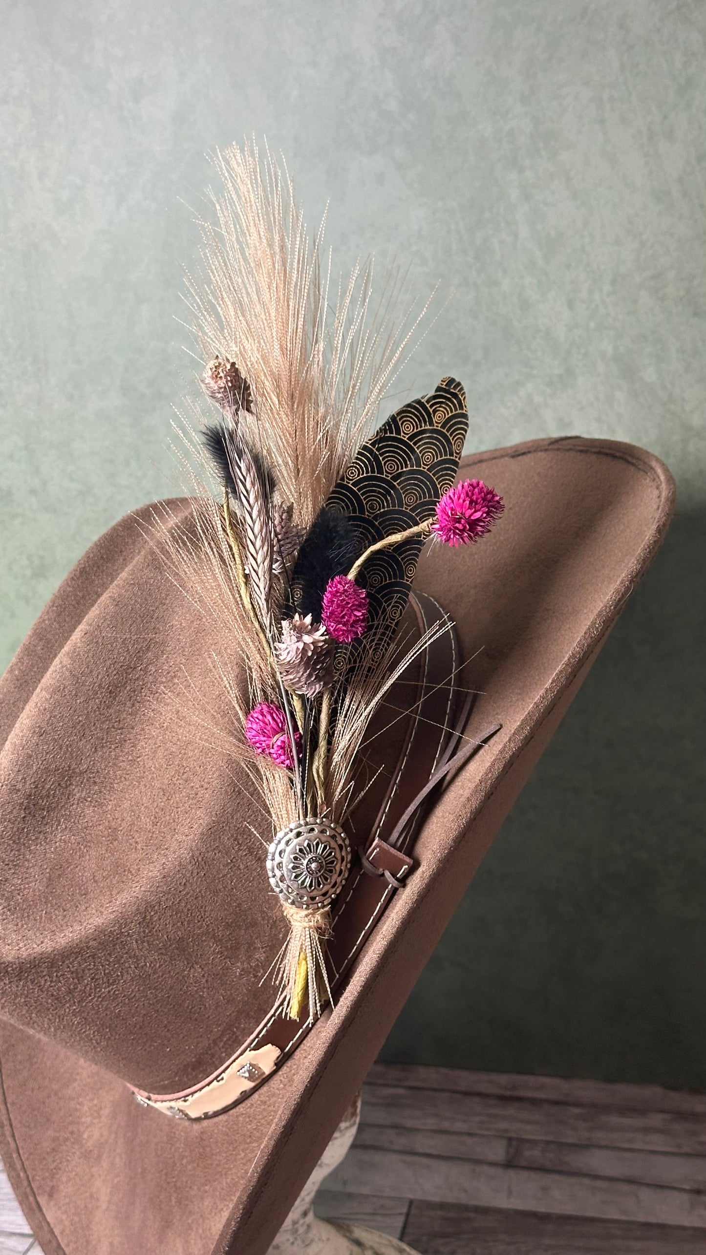 Handcrafted Feather Pin (C)