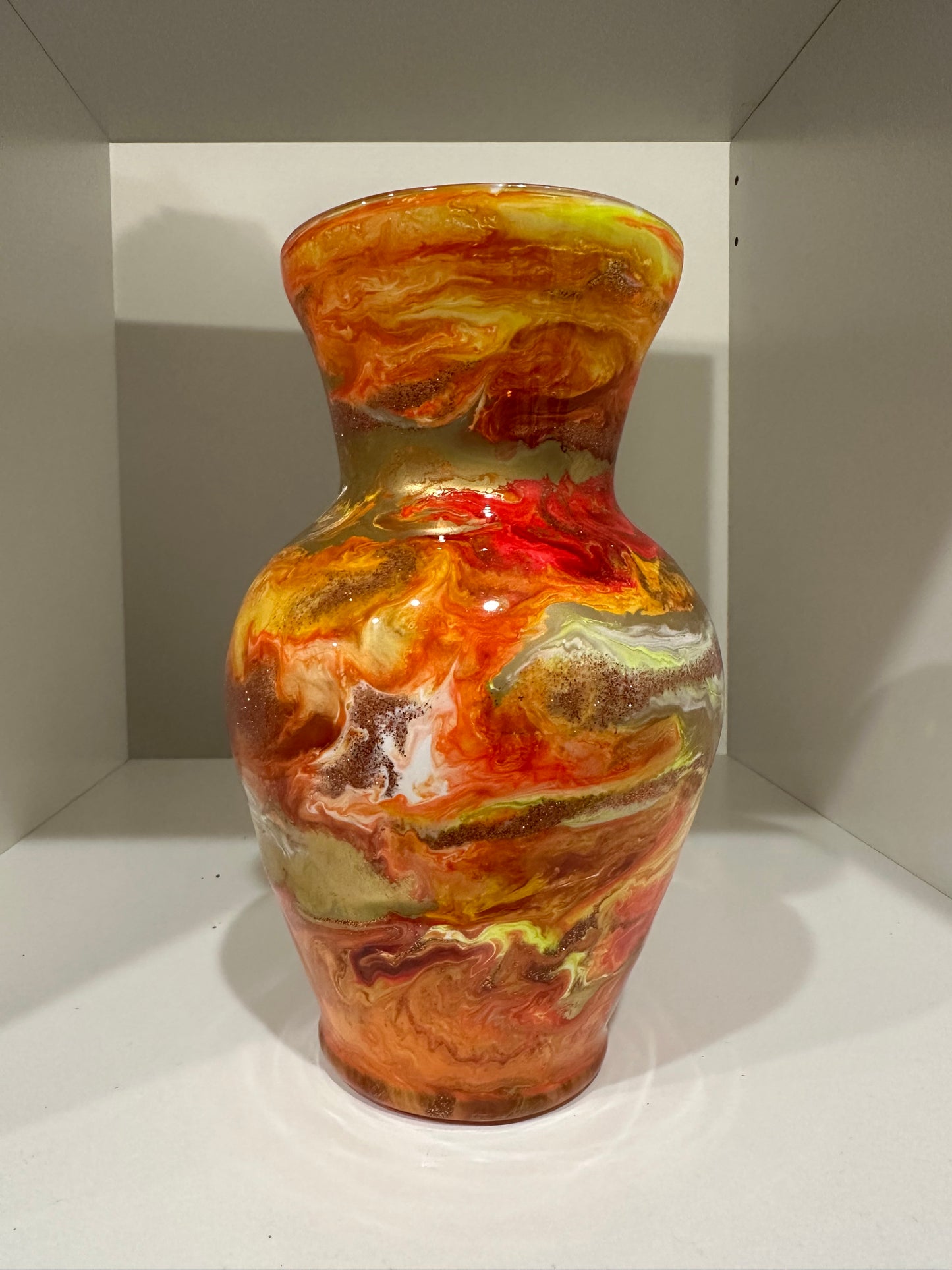 Bouquet Resin Glass Vase (7 inch)